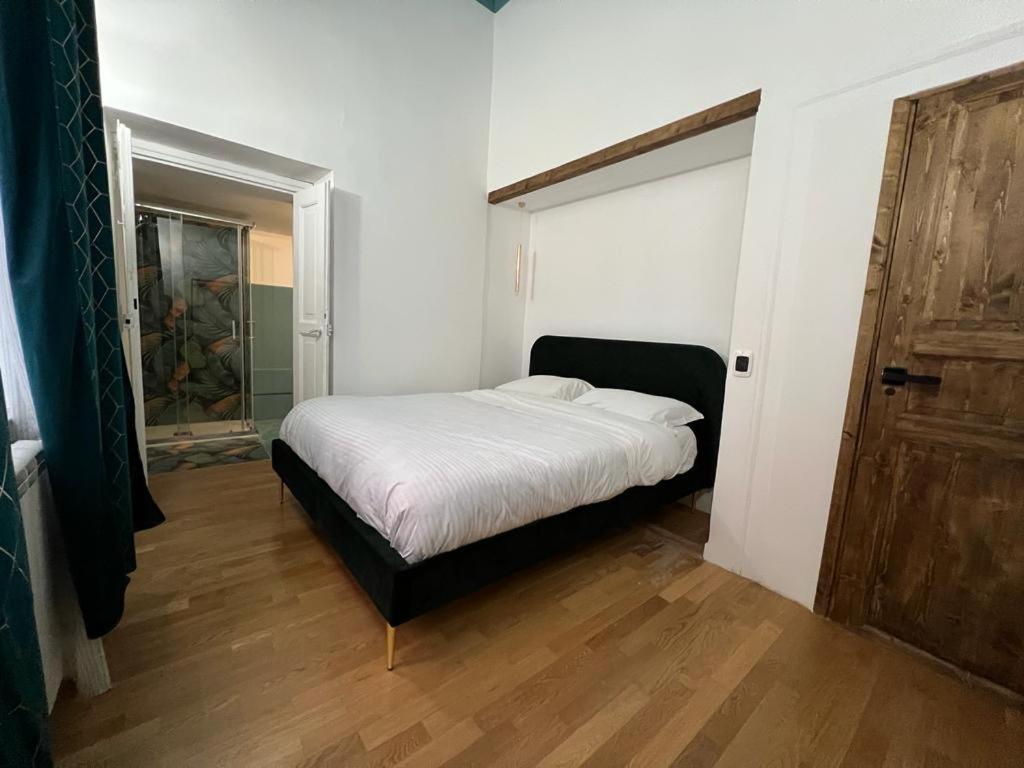 Carafa's Central By Hhn Appartement Naples