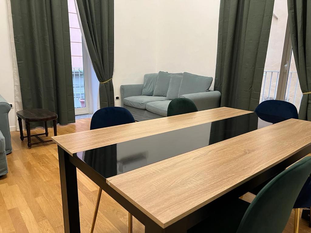 Appartement Carafa's Central By Hhn Naples
