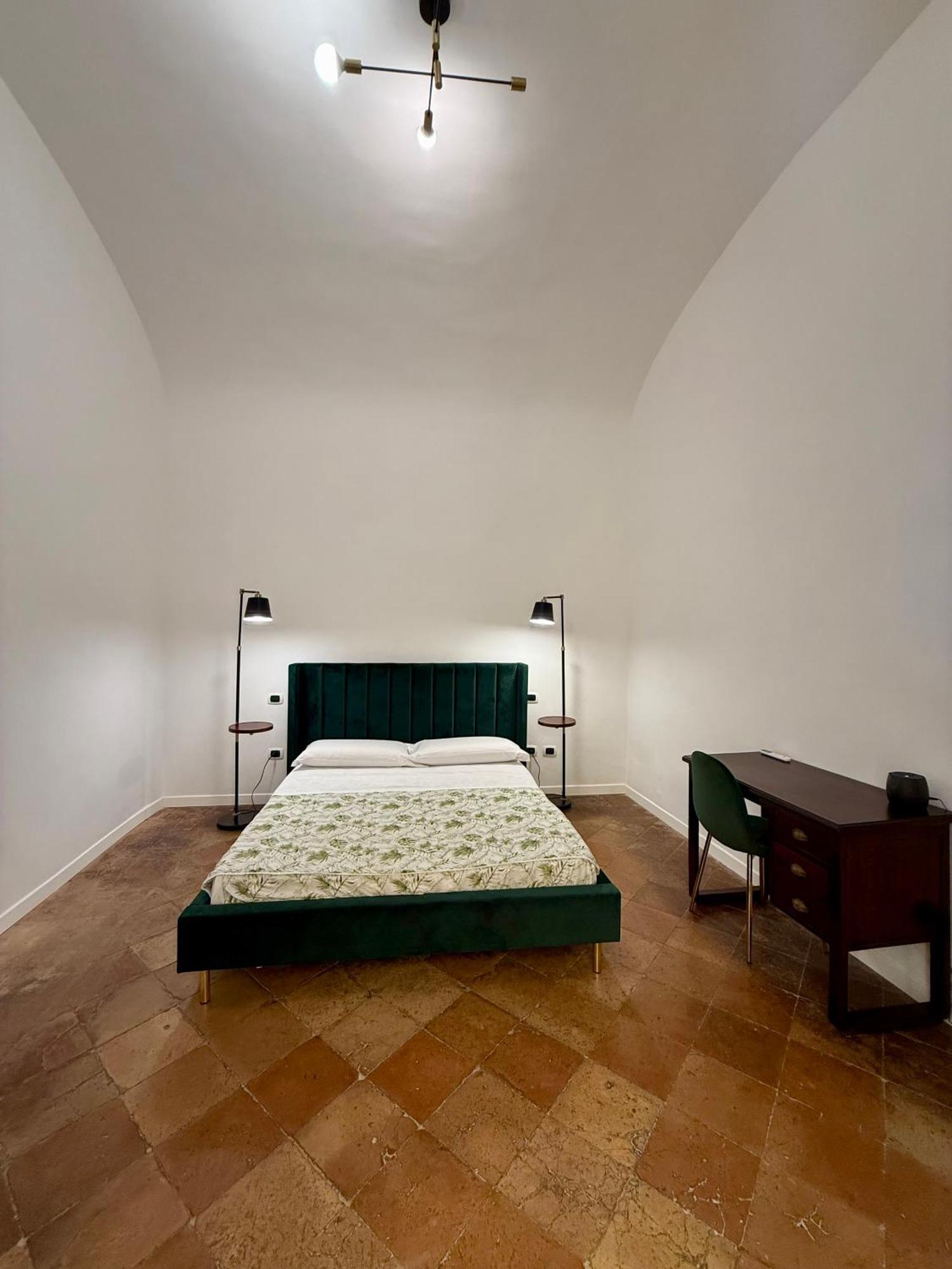 Holiday Houses Napoli Appartamento *